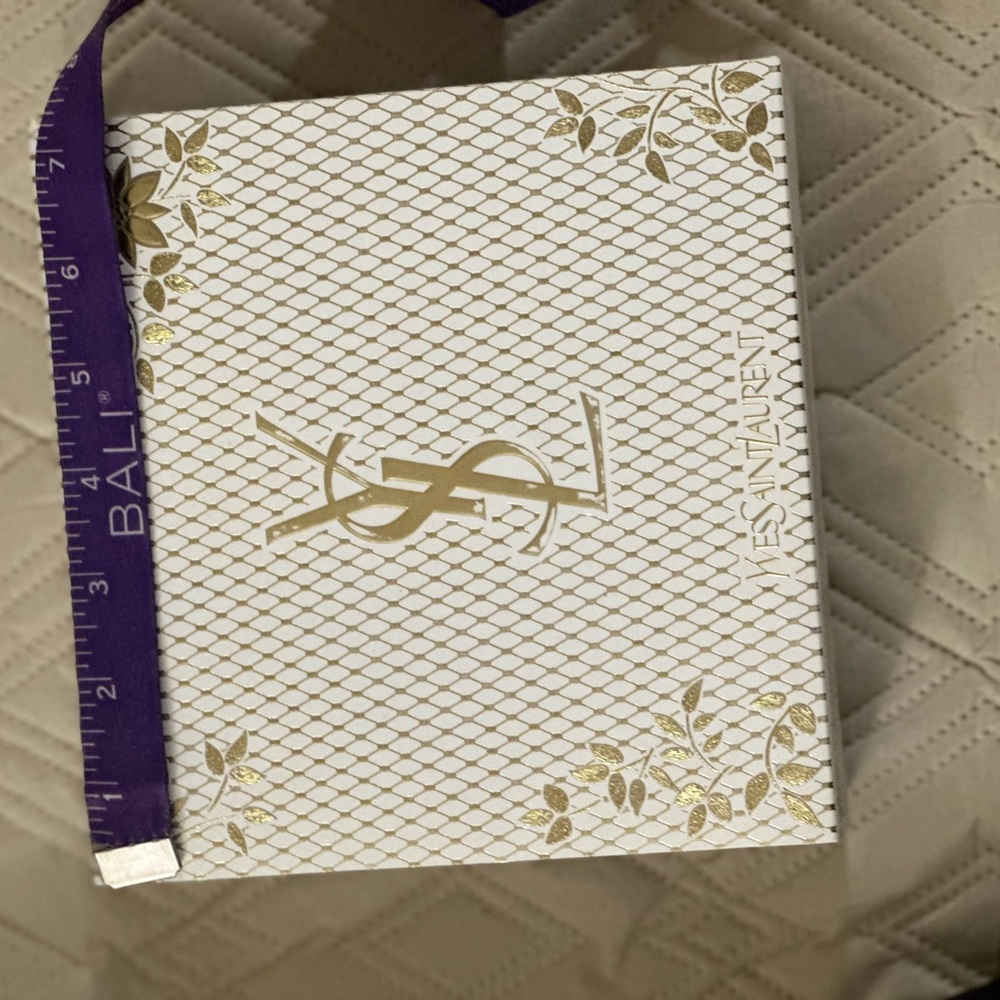 Bali White and Gold Patterned Box